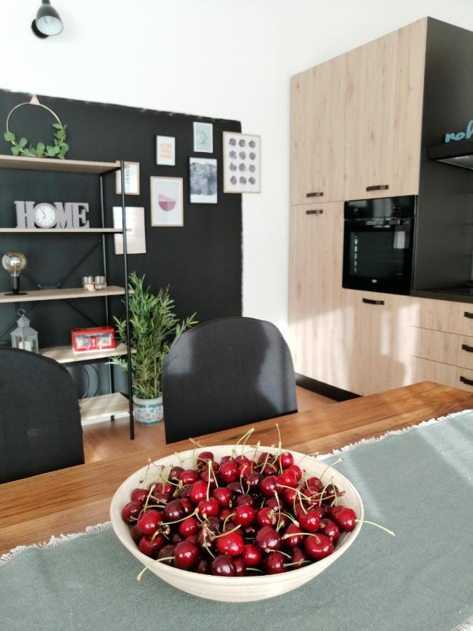 Apartment Near The Sea-Self Check-In Podstrana Buitenkant foto